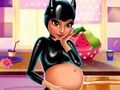 Catwoman is pregnant 
