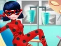 Dotted Girl Ambulance For Superhero — free online game