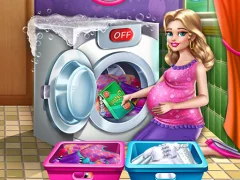 Mommy washing clothes — free online game