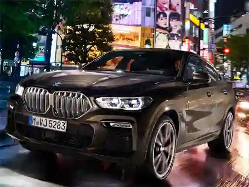 BMW X6 M50I