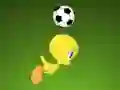 Looney Tunes Floating Futbol — free online game
