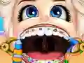 Baby Elsa Wears A Brace — free online game