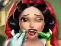 Snow White Real Dentist — free online game