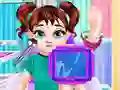 Baby Taylor Ski Injury Treatment — free online game