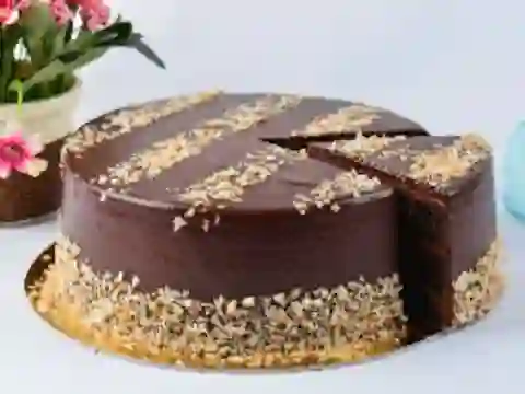 Ferrero Rocher Cake Jigsaw — free online game