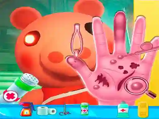 Piggy Hand Doctor — free online game