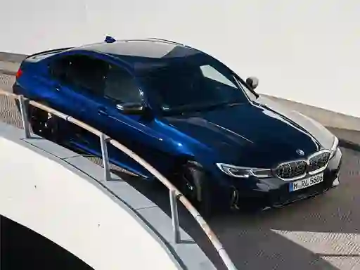 Spel BMW M340i Xdrive på nätet