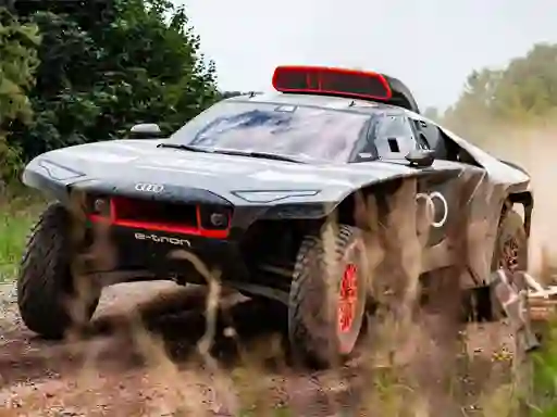 Audi RS Q Dakar Rally Slide — free online game